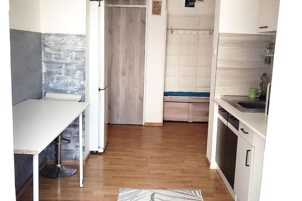 拉迪亚Lora'S House公寓 外观 照片